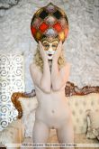 Nika_L_Come_Here_001.jpg